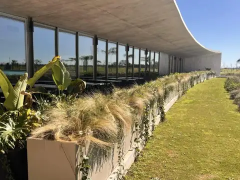 Terreno en Venta en Funes, USD 110.000