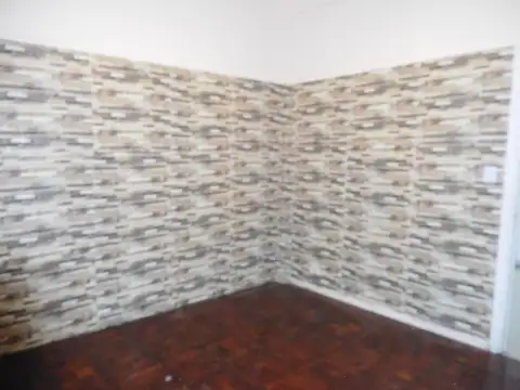 DEPARTAMENTO DE 2 AMBIENTES AL FRENTE CON PATIO