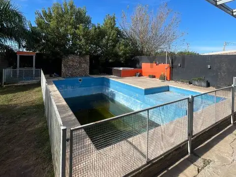 Lopez y Planez 2700, Piso 0