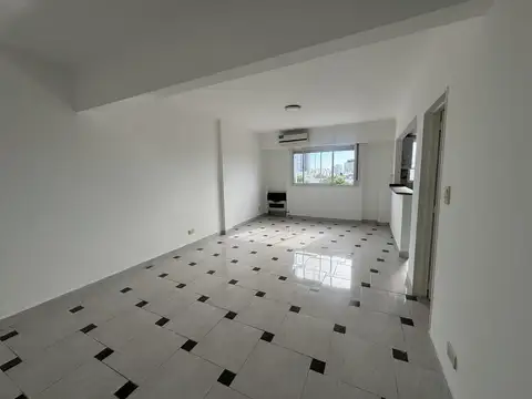 Departamento en venta 3 ambientes en San Cristobal con baulera