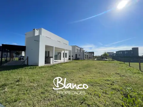 Puertos del Lago - Riberas -