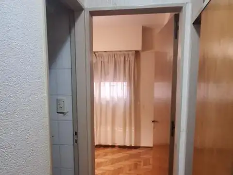 Zeballos 900, Piso 00