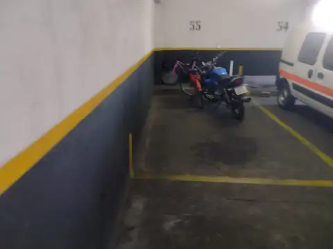 COCHERA CUBIERTA EN 1ER PISO -