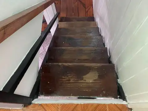 Depto Tipo Casa en Venta 24 años