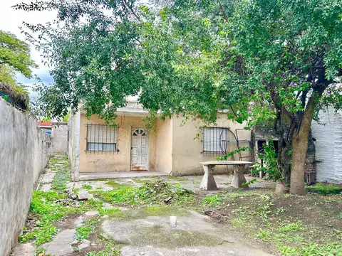 VENTA CASA TRES AMB. PARQUE+DOS DEPTOS SAN MIGUEL