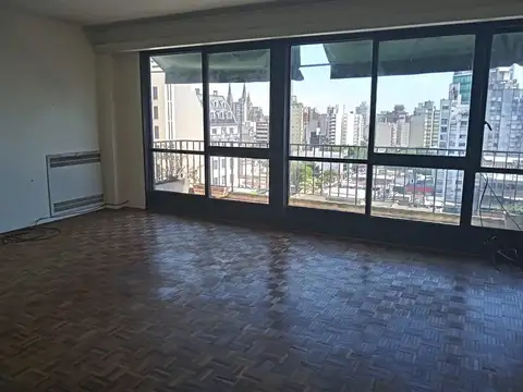 Departamento en venta de 2 dorm. La Plata, centro.