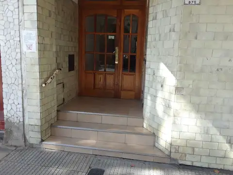 DOS AMBIENTES IMPECABLE CON  LAVADERO 