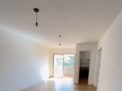 DEPARTAMENTO 2 DORMITORIOS EN B° GRAL PAZ EN VENTA