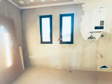 Casa en Venta con 4 cocheras