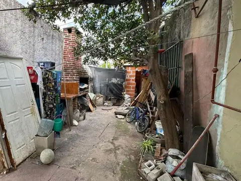 OPORTUNIDAD DE 3 CASAS CON LOCAL