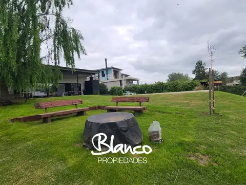 Casa en Alquiler Temporal con 2 cocheras