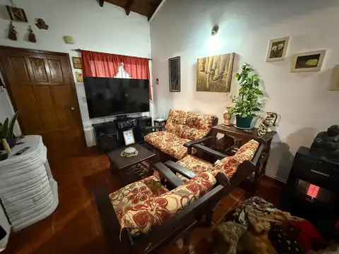 Casa 4 ambientes GARIN