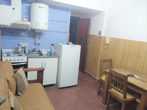 Costanera 1984 , Piso 2