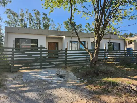 Venta Casa en obra avanzada 4 ambientes en Azzurra Tortugas