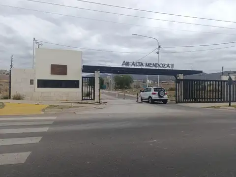 COCUCCI INMOBILIARIA VENDE terreno el Las Heras