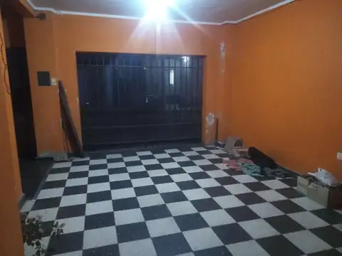 CASA DE TRES AMBIENTES EN VENTA EN GUADALUPE OESTE