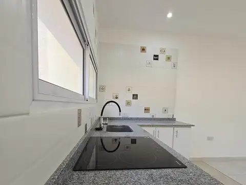 Depto Tipo Casa en Venta con 1 cocheras