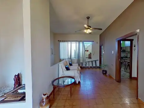 Depto Tipo Casa en Venta de 4 ambientes