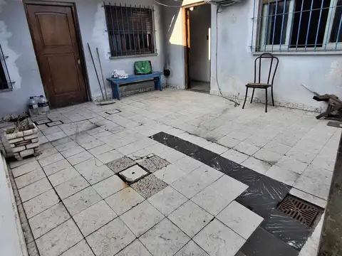 Depto Tipo Casa en Venta en Lanus Oeste, USD 35.000