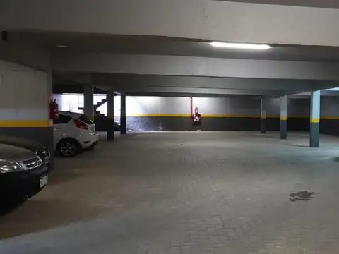 Cochera - Barrio Norte
