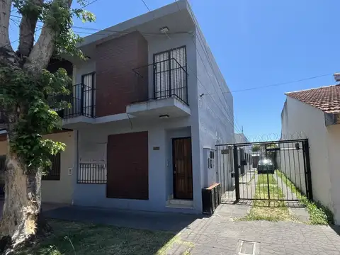 Venta PH en Carapachay 4 ambientes