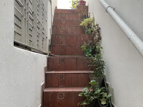 Depto Tipo Casa 4 ambientes con 1 baño