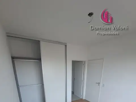 HERMOSO 2 AMBIENTES CON COCHERA CUBIERTA FIJA, EN EDIFICIO DE CATEGORIA CON FULL AMENITIES.