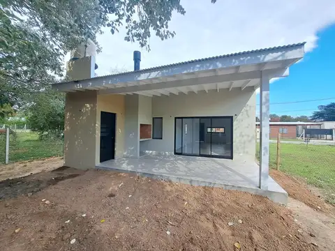Venta de Casa A ESTRENAR 3 ambientes en Loma Verde