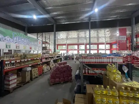 Av. Pres. Arturo U. Illia 3800