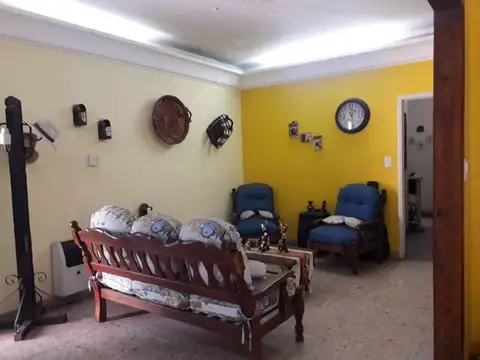 Casa en venta en Burzaco !