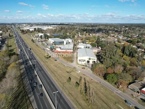 Colectora Sur Acceso Oeste 100