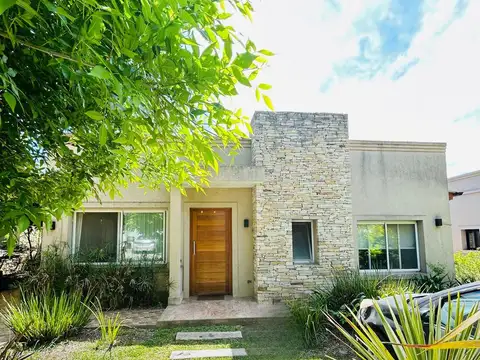 Casa en Alquiler en Los Paraisos, Countries y Barrios Cerrados en Exaltacion de la Cruz