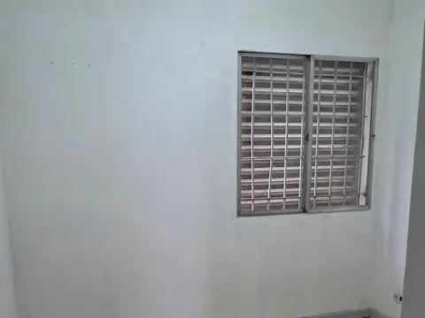 Departamento en Alquiler en Villa Celina, $ 400.000