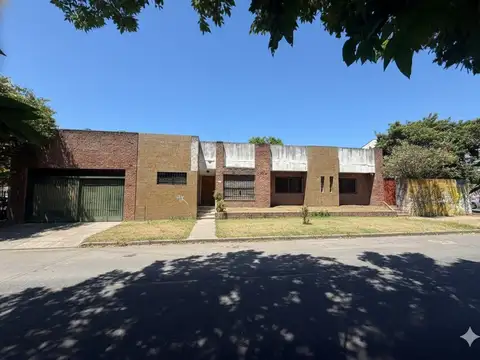 Casa - Venta - Argentina, Tres de Febrero - BONIFACINI 4494
