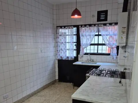 Malaver 1900, Piso PB