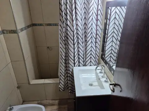 Depto Tipo Casa 2 ambientes con 1 baño