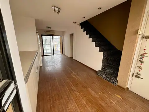 Venta departamento 2 amb con balcon aterrazado