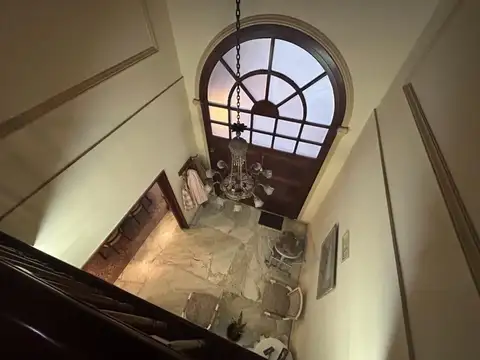 CASA 4 AMBIENTES HAEDO VENTA CON QUINCHO PILETA