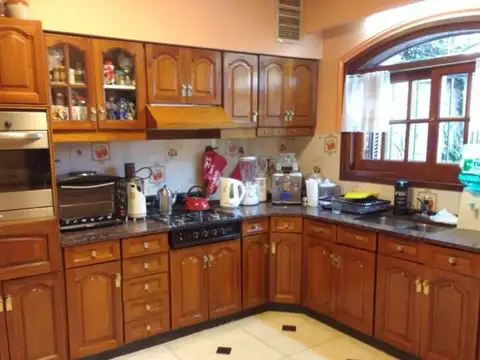 Casa en Venta en Haedo, USD 290.000