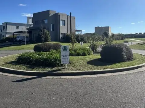 Terreno en Venta en Monet Barrio Privado, USD 48.000