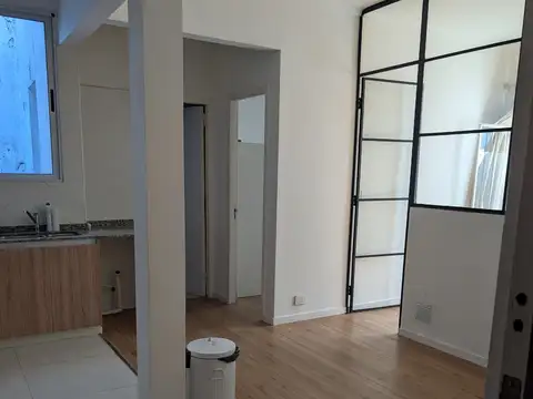 Alq. COGHLAN /SAAVEDRA depto tipo ph DOS AMBIENTES más  ESCRITORIO baja expensas Muy luminoso