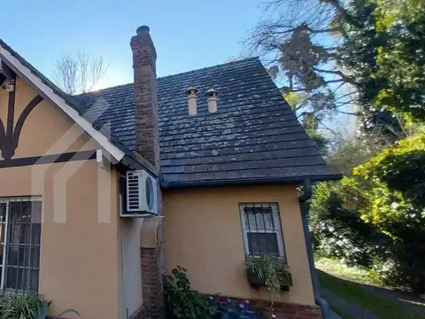 Casa 6 ambientes con 4 baños