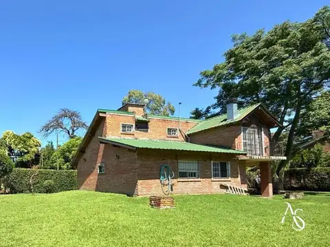 Casa 4 ambientes con 3 baños