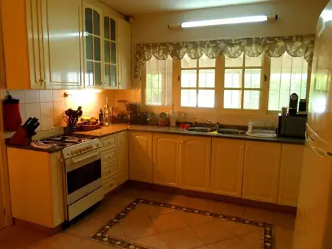 Casa en Alquiler de 4 dormitorios