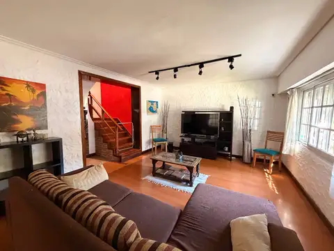 Casa en Martinez de 4 Ambientes