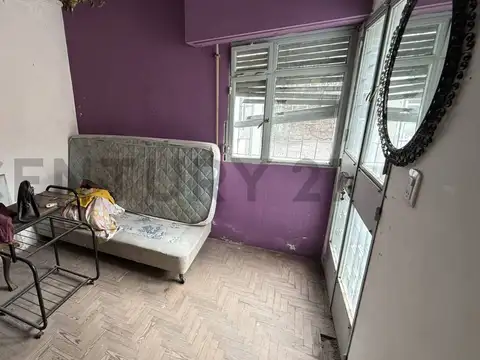Venta casa a reciclar 3 dormitorios | Barrio Roque Sáenz Peña