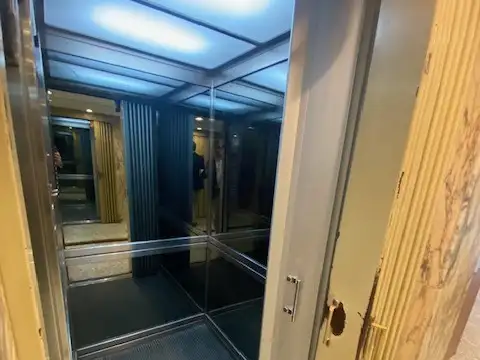 Oficina en Venta 60 años