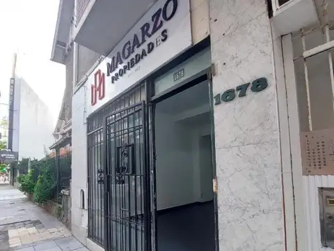 LOCAL EN VENTA A LA CALLE