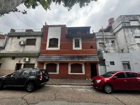 Local Con Vivienda En Venta En Liniers