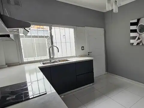 Depto Tipo Casa 3 ambientes con 2 baños